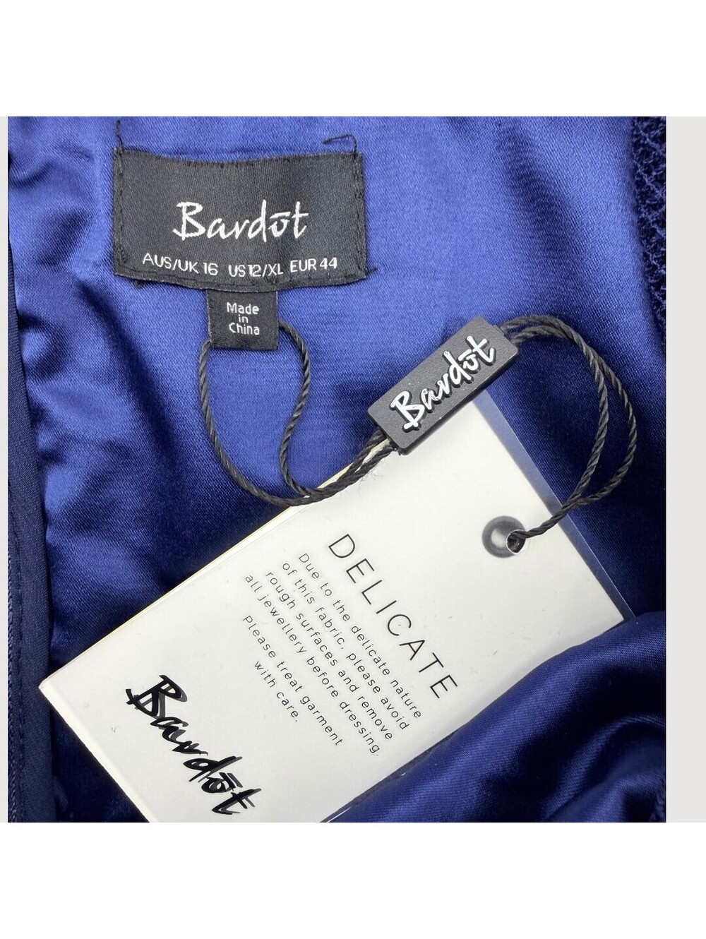 Bardot NWT Mariana Lace Bodycon Midi Dress Navy US 12 - Picture 4 of 9